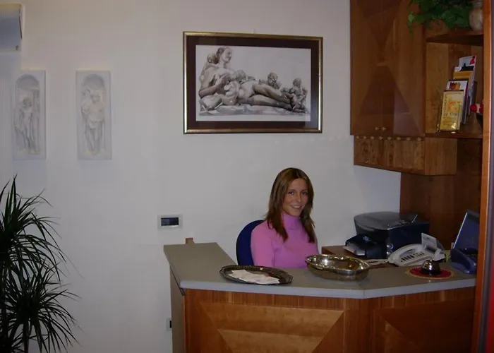 Anna's Hotell 2*